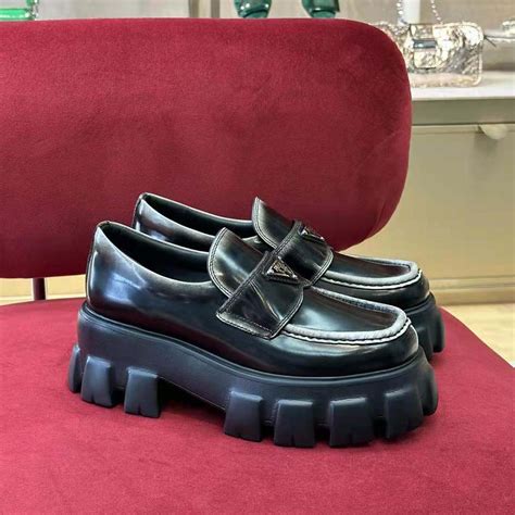 monolith nuanced brushed leather loafers